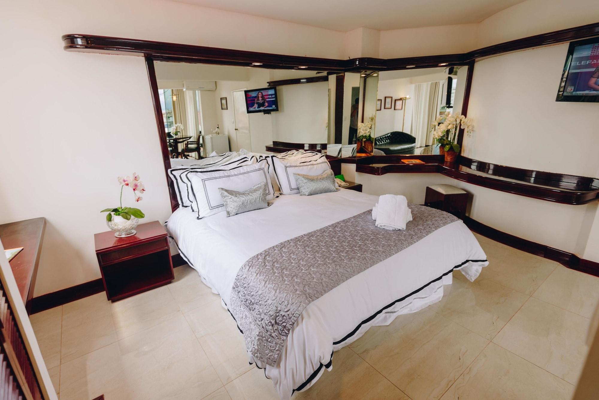 Hotel Arenal Санта-Крус-де-ла-Сьерра Экстерьер фото