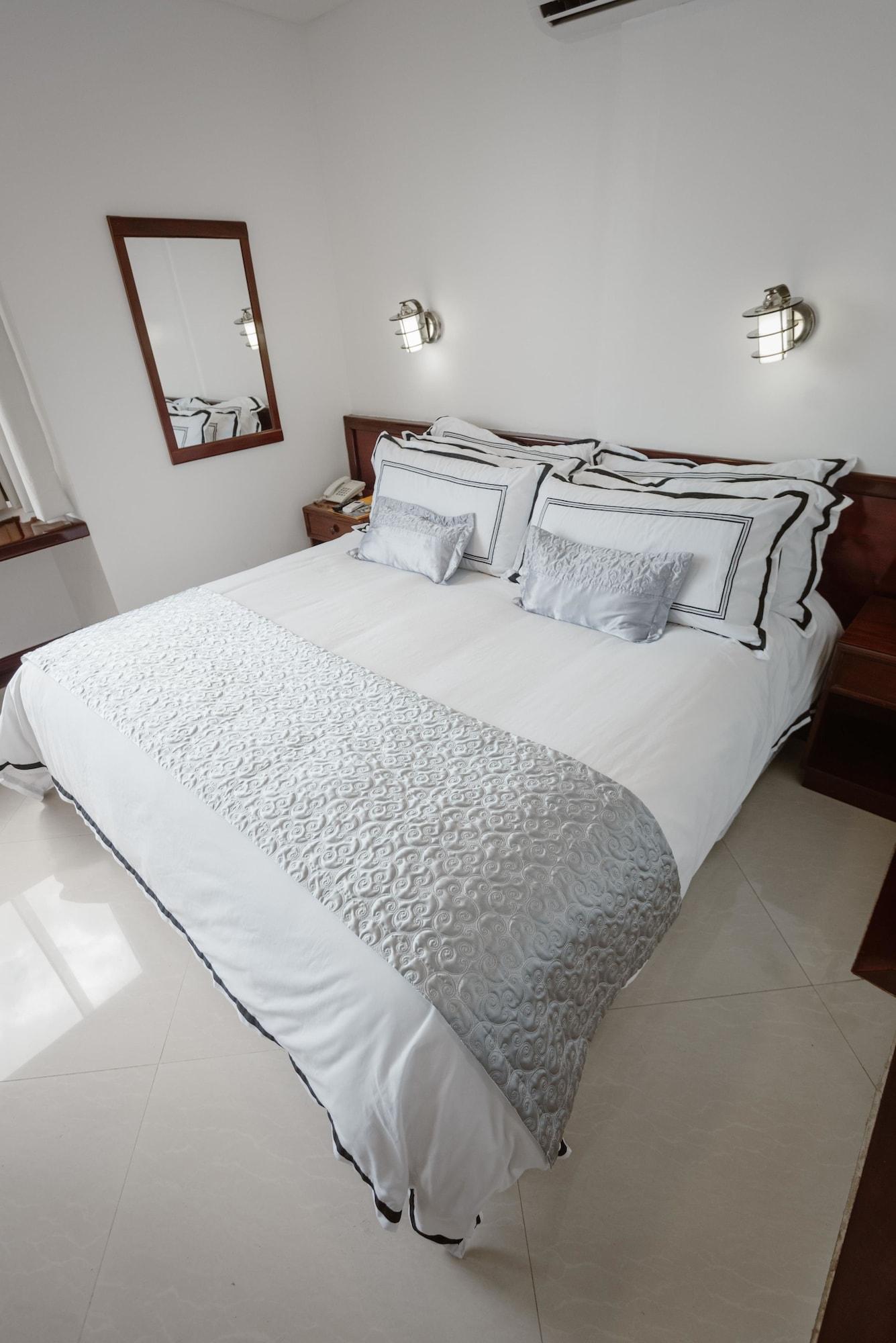 Hotel Arenal Санта-Крус-де-ла-Сьерра Экстерьер фото